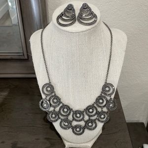 Liz Claiborne Fashion Jewelry Set